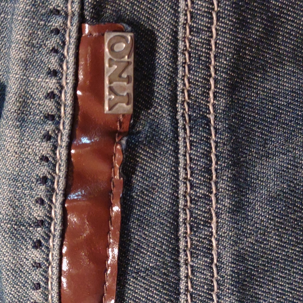 YNQ 9 Distressed Jeans - Picture 7 of 15